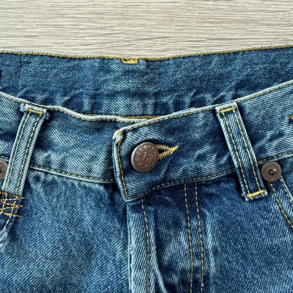 R13 Tailored Drop Bain With Rips Jeans - Picture 5 of 16